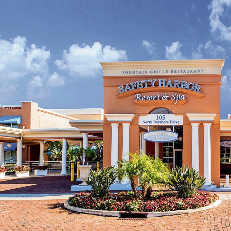 An exterior image of Safety Harbor Resort and Spa