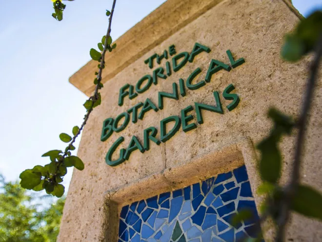 The sign for the Florida Botanical Gardens