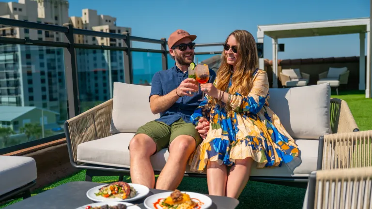 couple eating on rooftop