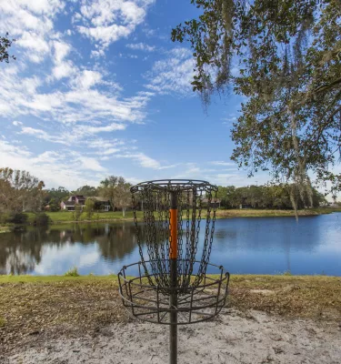 A disc golf hole at Cliff Stephen's Park