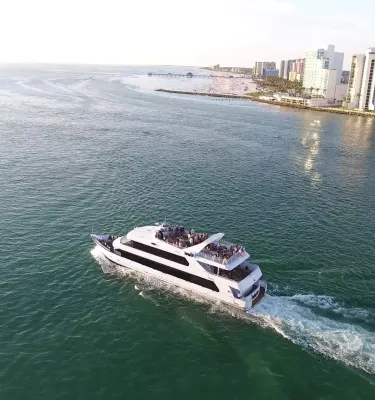 Yacht StarShip