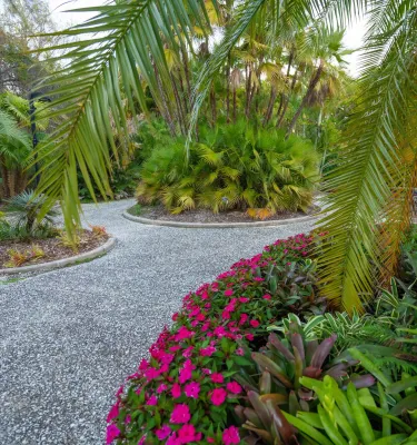 Florida Botanical Gardens paths and gardens