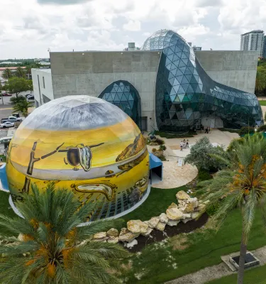 outside of the Dali museum with dome