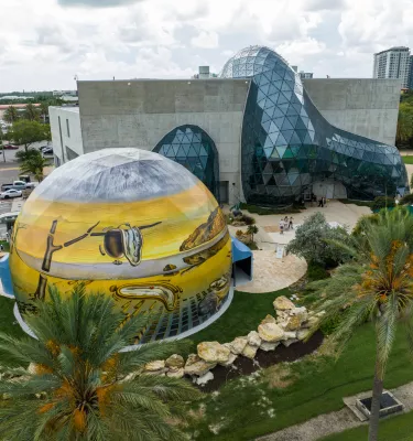 outside of the Dali museum with dome