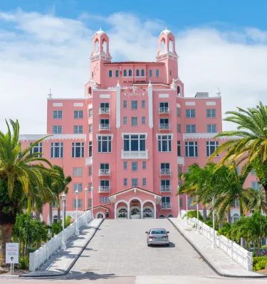 Front view of the Don Cesar on St. Pete Beach Florida
