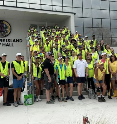 Treasure Island Beach clean-up crew group photo.