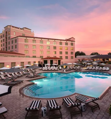 Vinoy pool at sunset