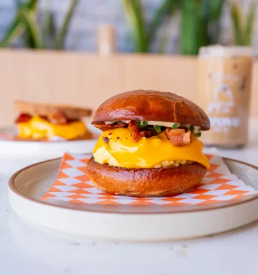 breakfast sandwich