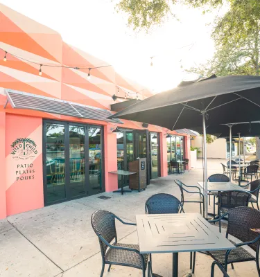 outdoor restaurant 