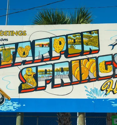 Welcome to Tarpon Springs outside sign.