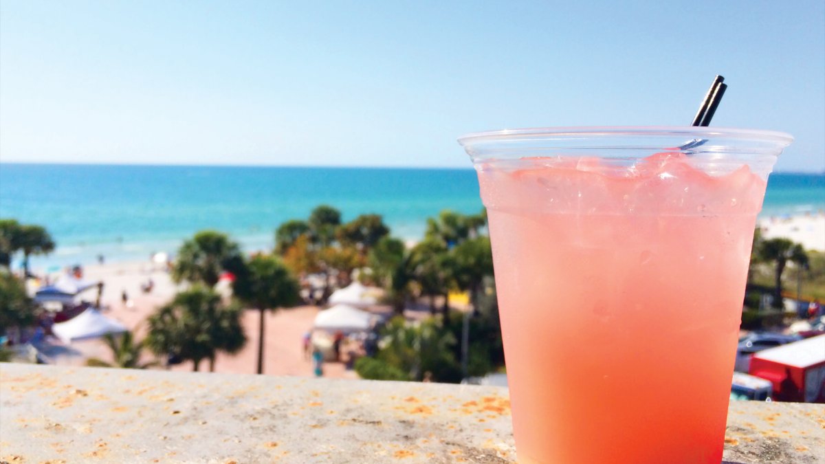 A drink from a beach bar in Pass-a-Grille