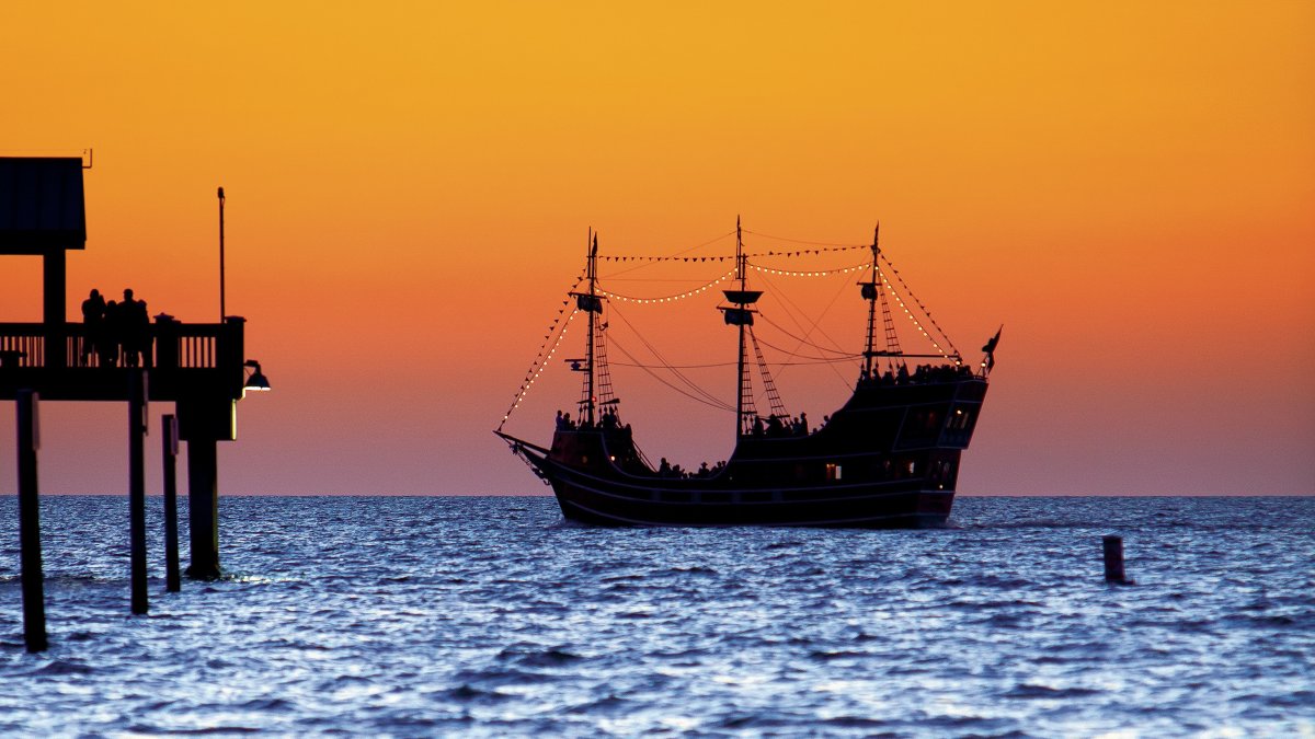 Captain Memo's Pirate Cruise on Sunset off of Pier 60