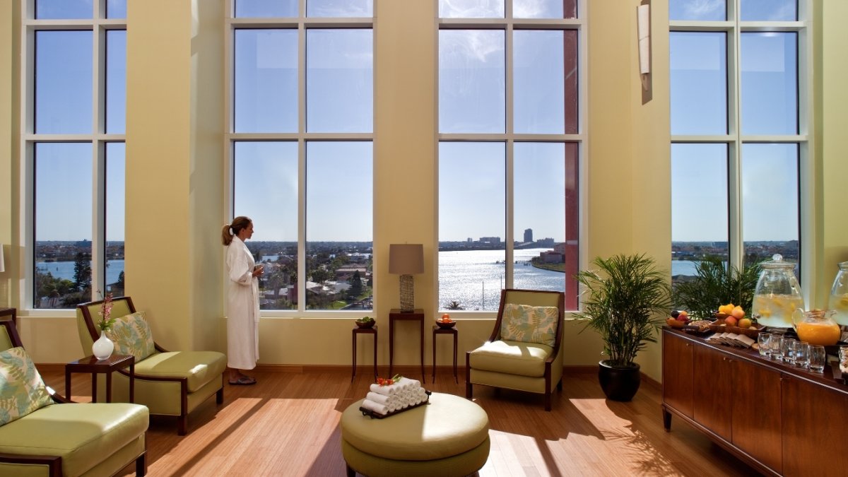 A woman at the lounge of Sandava Spa in Hyatt Regency Clearwater Beach