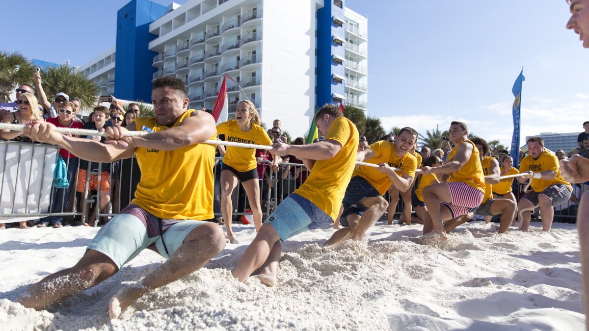 Outback Bowl Beach Day