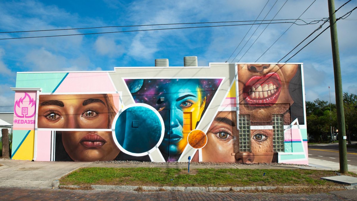 "Feelings" Mural by Reda Pakatore - Warehouse Arts District