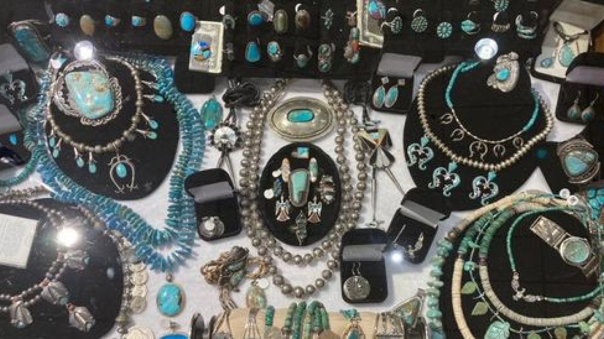 H & R Gem Shows Jewelry, Gem and Mineral Show and Sale Visit St