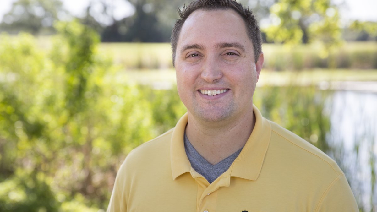 Craig Campbell Headshot