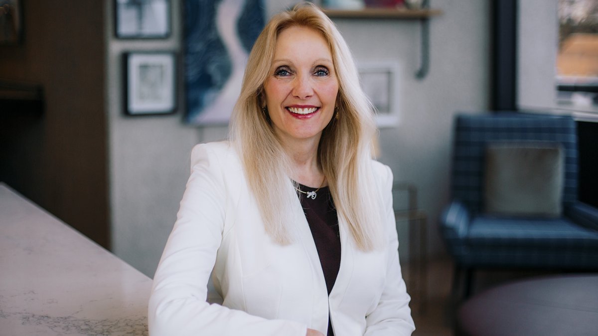 Julie Bolfa professional headshot