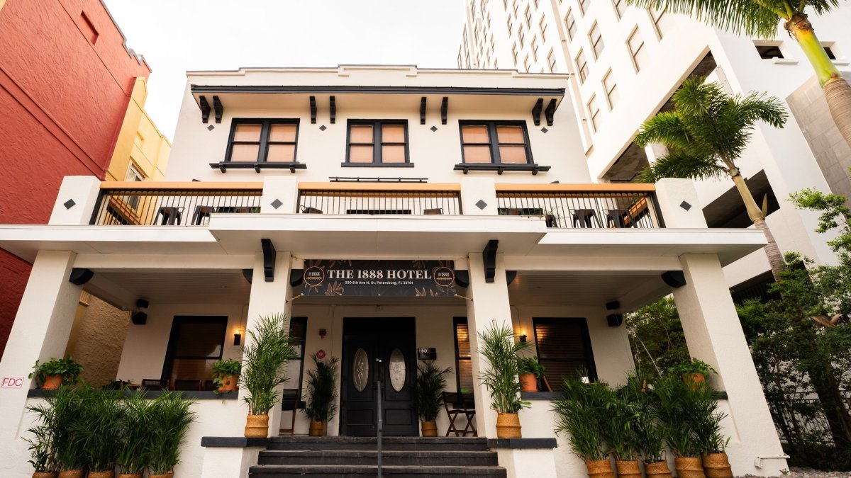 the historic front facade of the 1888 Hotel in St. Pete