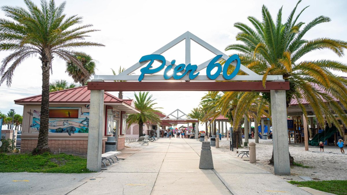 Pier 60 at Clearwater Beach | Visit St Petersburg Clearwater Florida