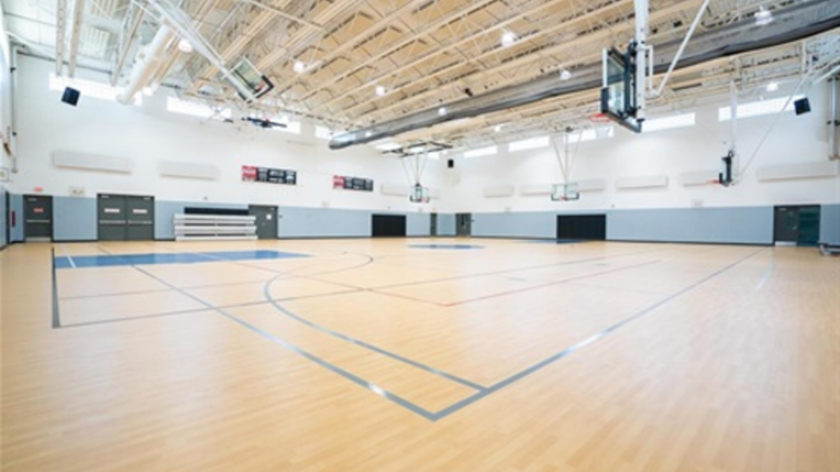 The long Center Basketball