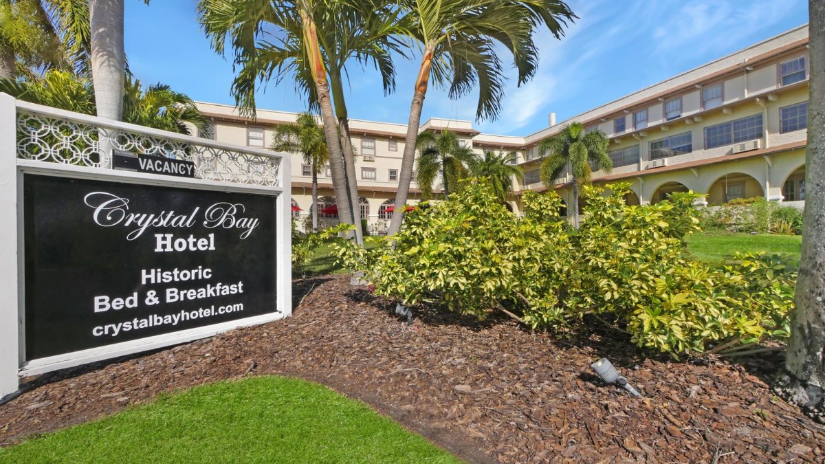 Crystal Bay Hotel