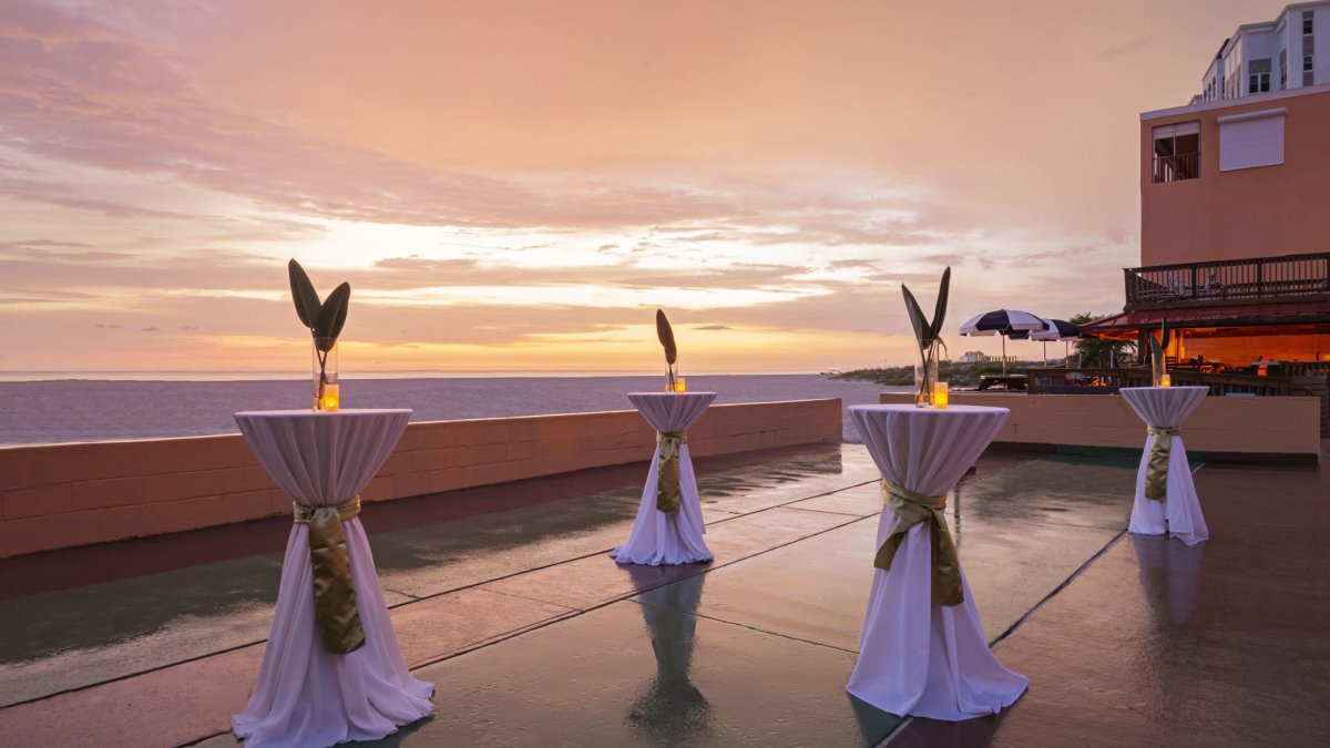 Dolphin Beach Resort_Beachfront Terrace