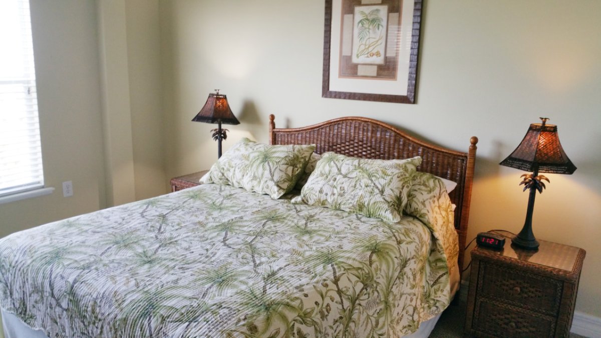 Two bedroom condo - second bedroom