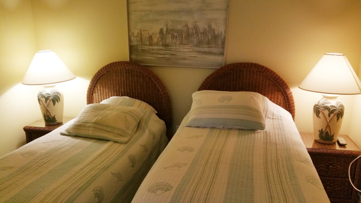 Den at Madeira Bay Resort