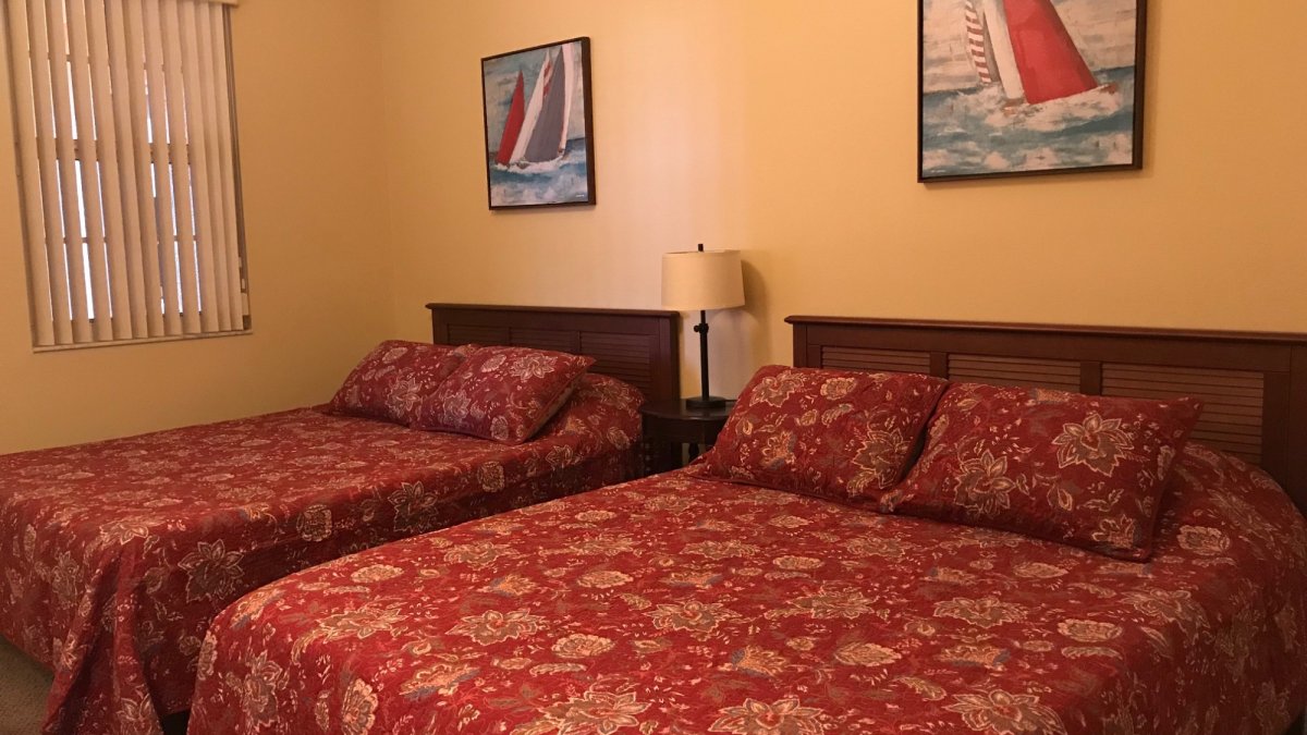 Guest bedroom