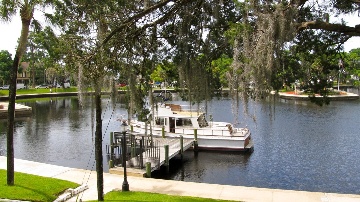 Craig Park at Spring Bayou is a great place to view Manatee in the cooler winter months.