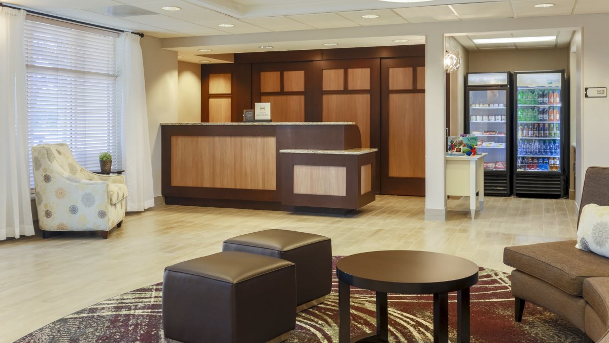 Lobby/ Front Desk