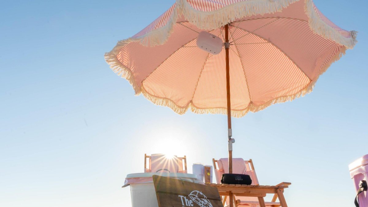 Cabana Club Umbrella Setup