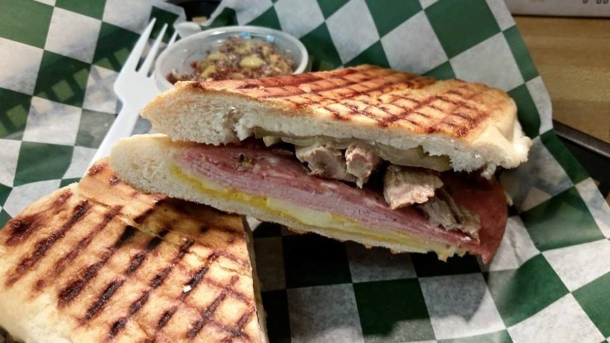 Capo De Monte Italian Deli & Groceria