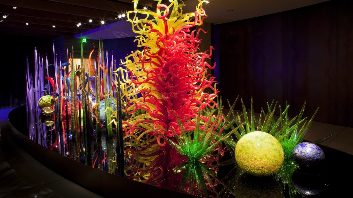 Dale Chihuly, Chihuly Studio Inc.