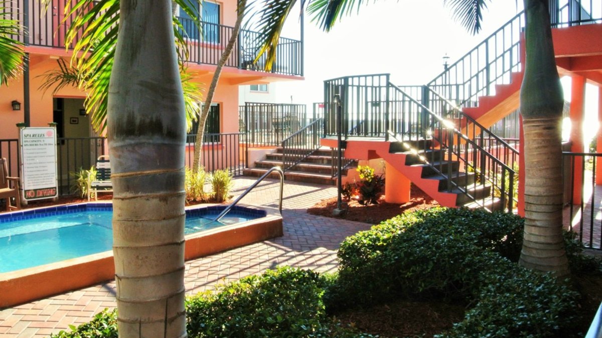 Coral Shores Resort