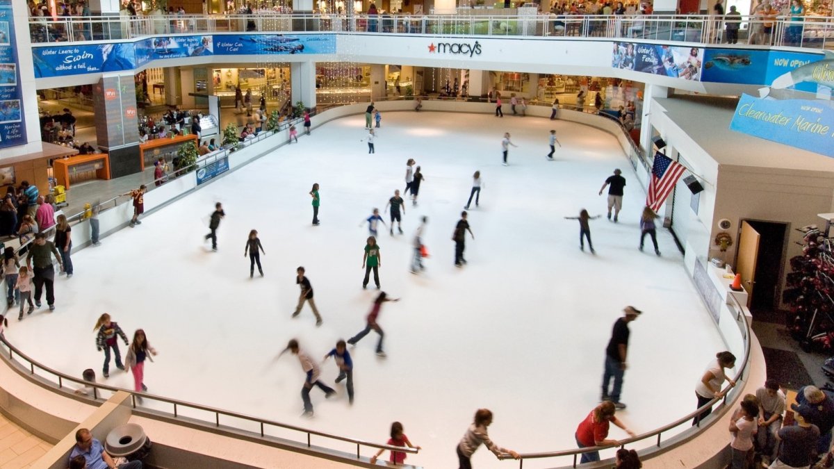 Countryside Mall Ice Rink