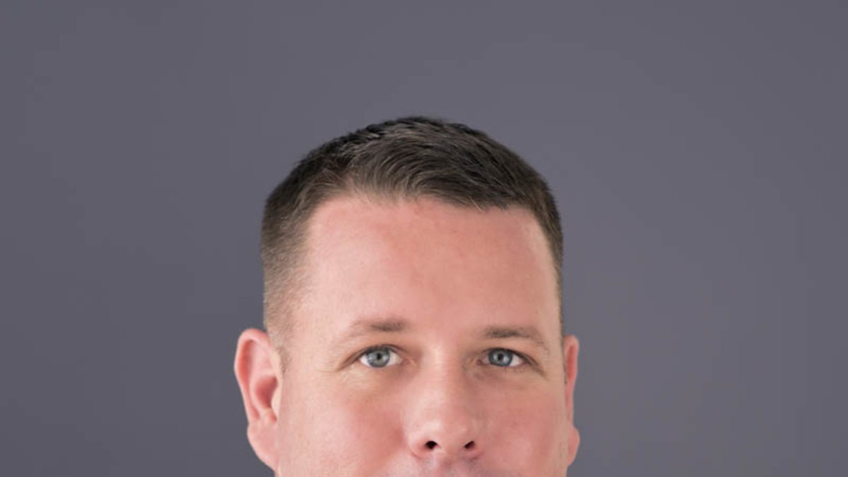 Headshots for the professional, photography available for meetings, team building and annual events