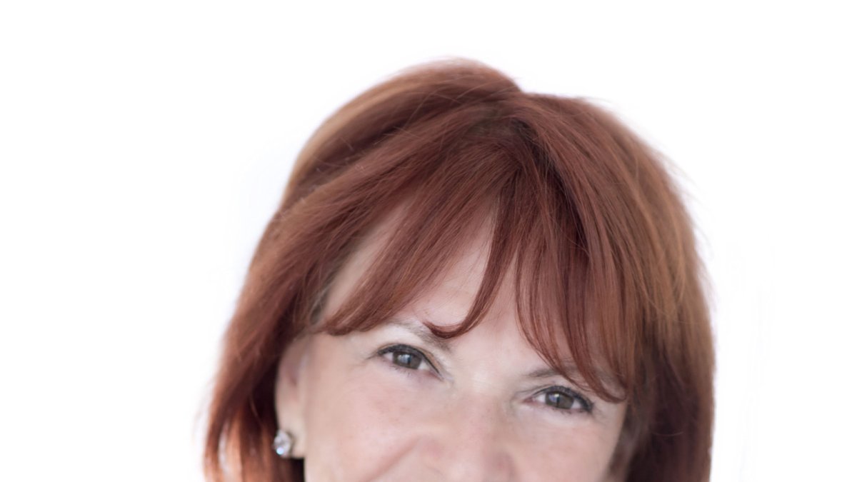 Headshots for the professional, photography available for meetings, team building and annual events