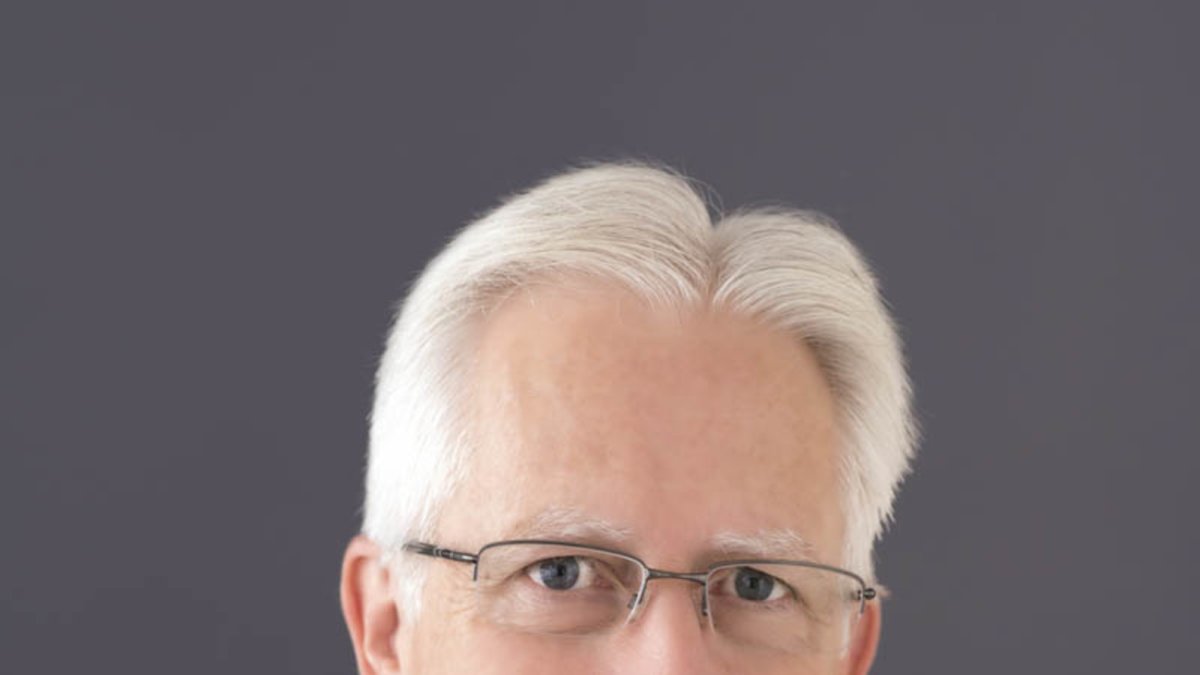 Headshots for the professional, photography available for meetings, team building and annual events