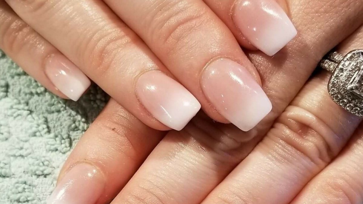 pink and white ombre nails