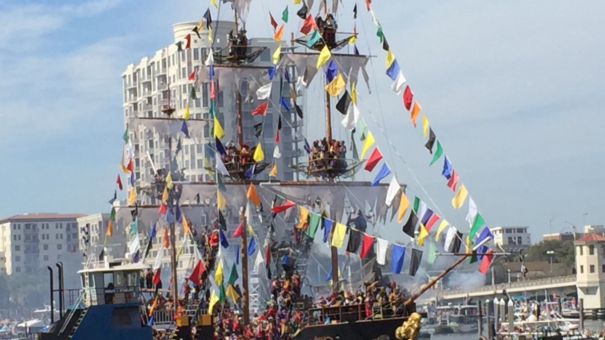 Gasparilla Fun w/ FYC Yachts