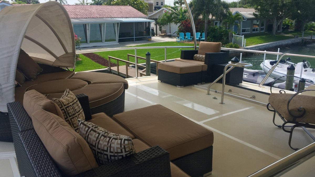 A Space For Relaxing on the 72' Marlow