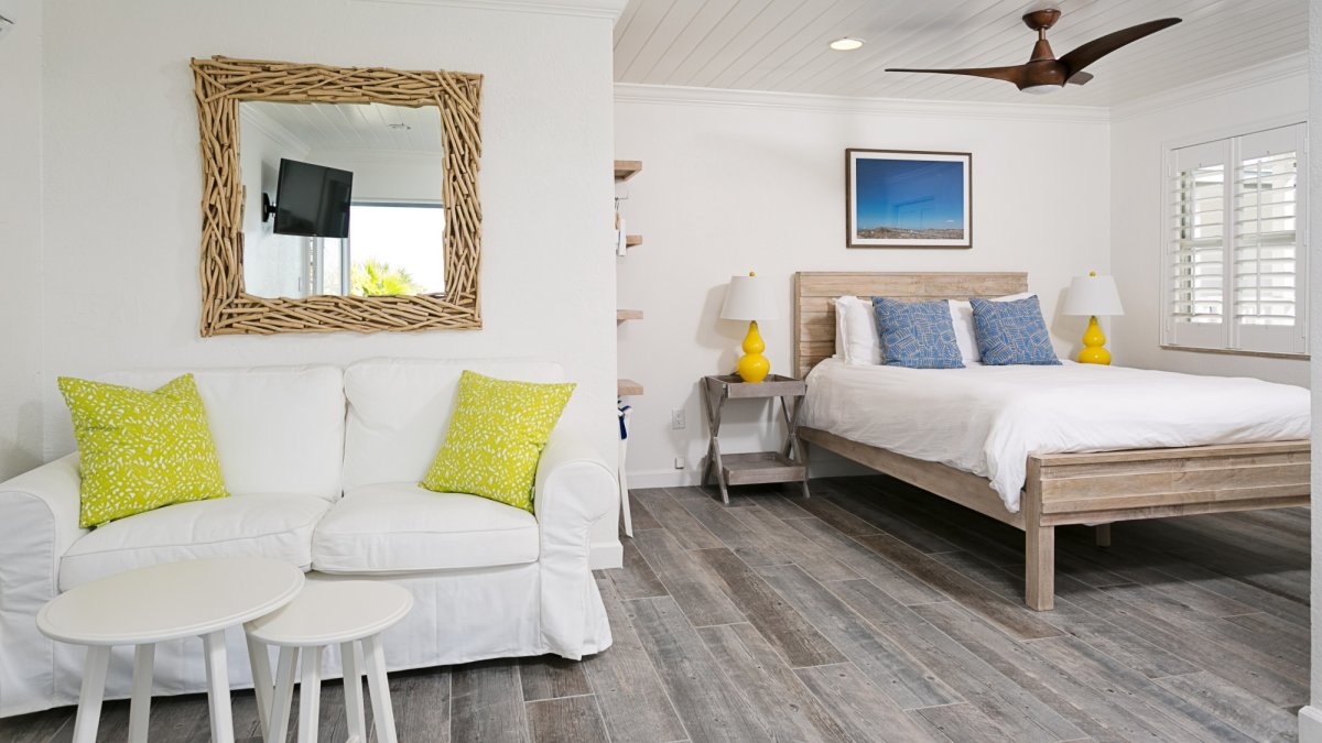 Gardenia Room