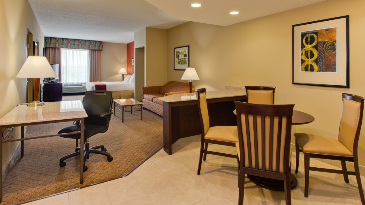 Two king executive suite