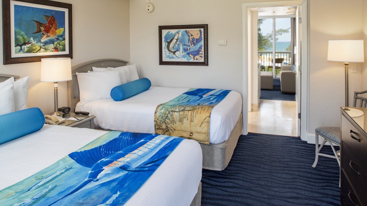 Dive in to the new Florida coastal vibe featured in our renovated guest rooms.