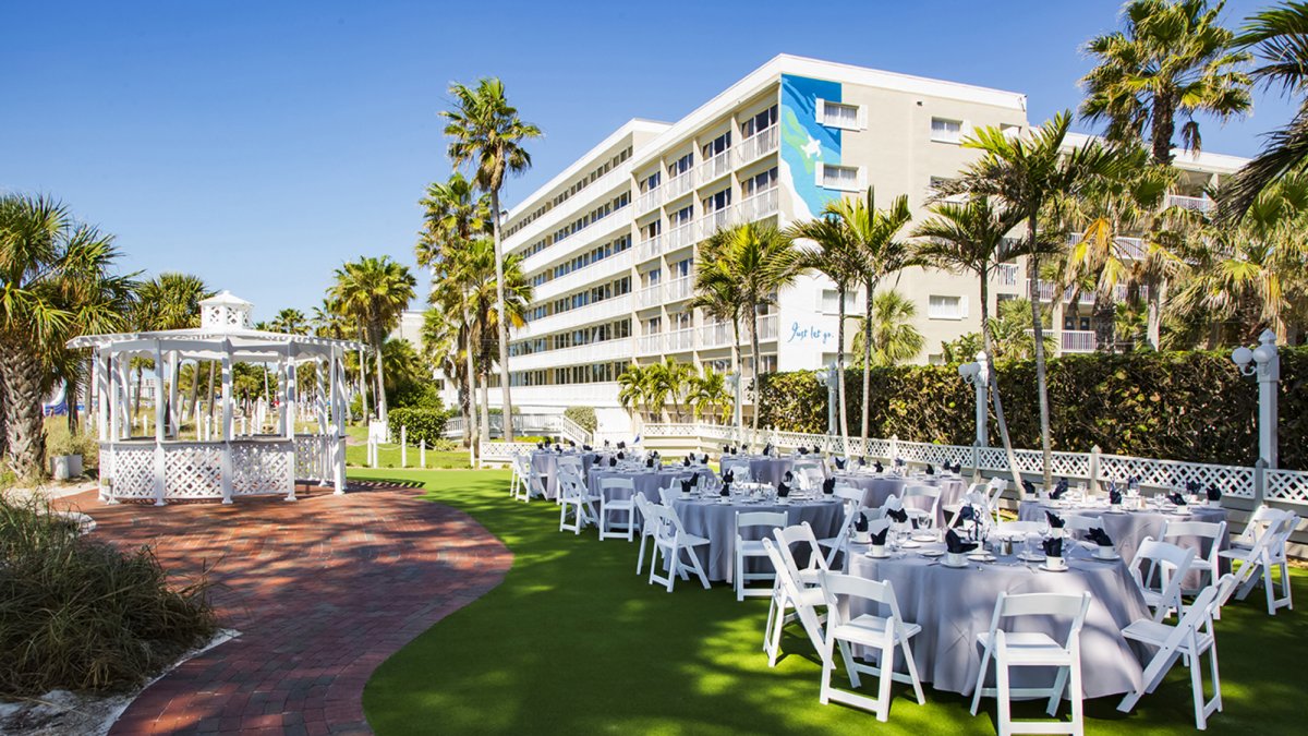 South Beach Lawn stares out into the Gulf of Mexico, the perfect place for evening sunset receptions