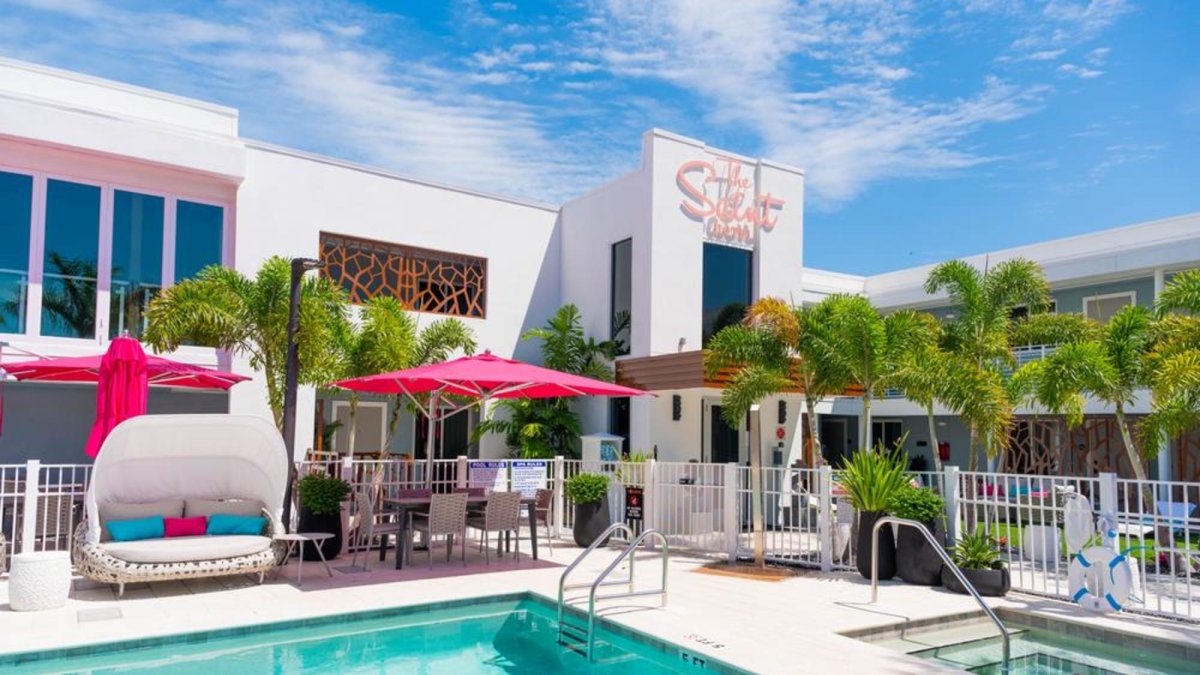 The Saint Hotel Exterior