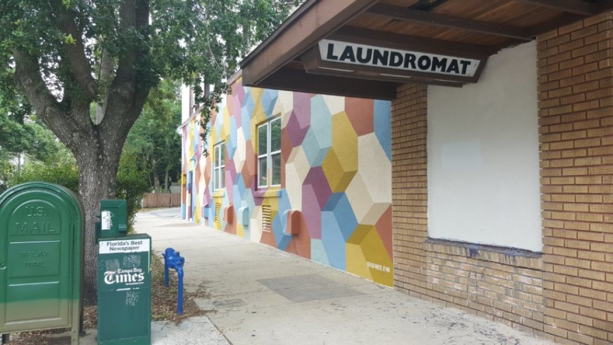 Uptown Laundromat Mural