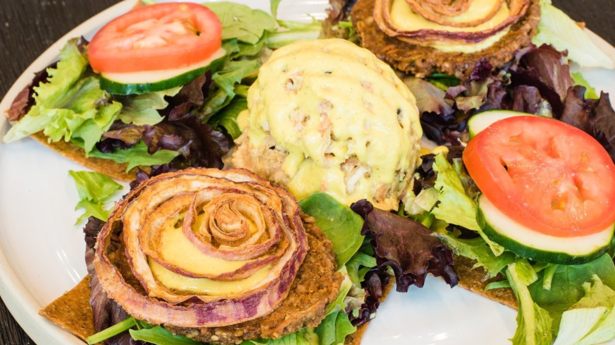 Raw Burger Platter